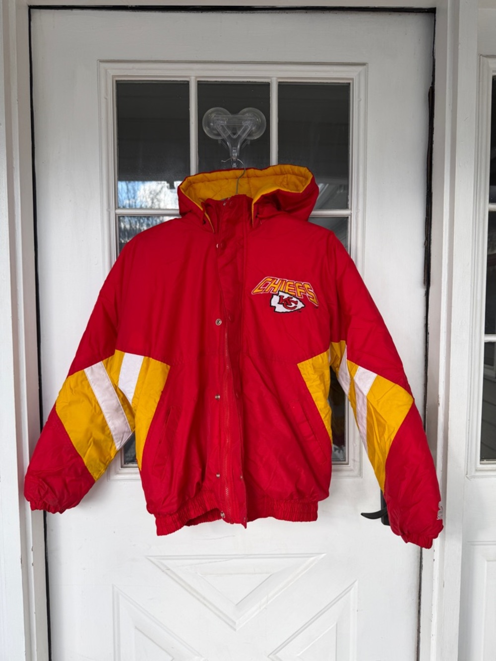S KANSAS CITY CHIEFS VINTAGE STARTER JACKET LIKE NEW